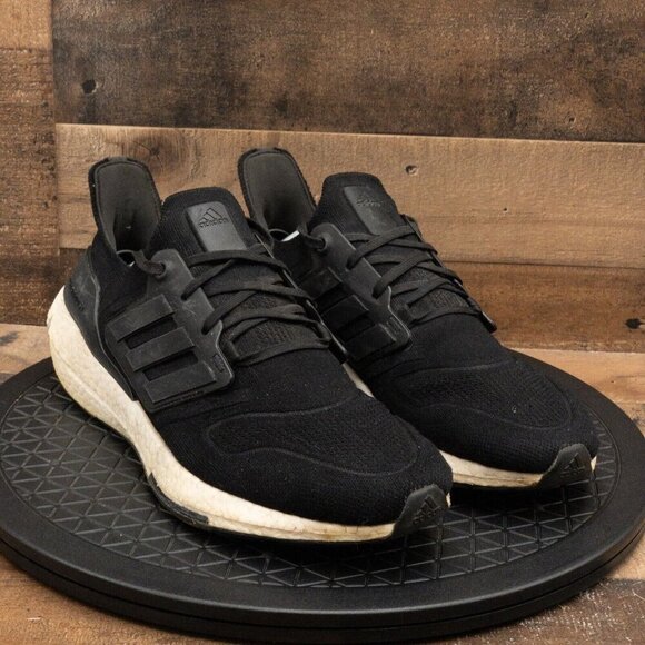 ADIDAS ULTRABOOST 22 MENS ATHLETIC SHOES RUNNING GYM WALKING BLACK LOW SIZE 13 - Picture 3 of 9